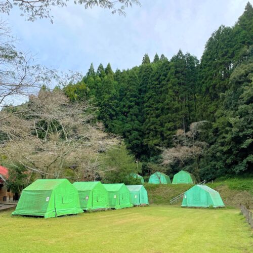 清流の森大川原峡キャンプ場にある常設テント