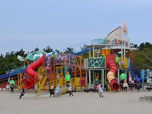 吹上浜海浜公園児童広場にある遊具