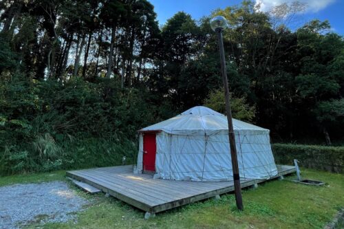 オートキャンプ森のかわなべにあるゲルA棟モンゴル移動式住居のレプリカ