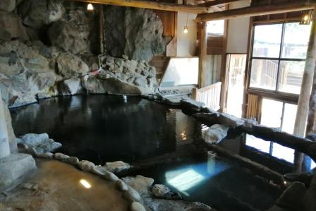 霧島温泉旅の湯（旧野々湯温泉）内にある温泉