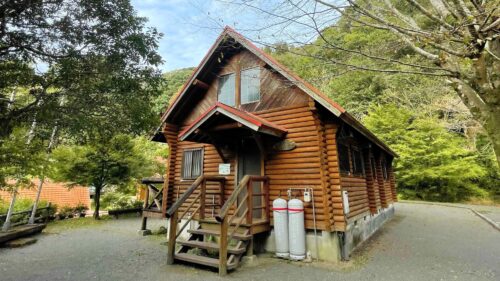 清流の森大川原峡キャンプ場バンガロー