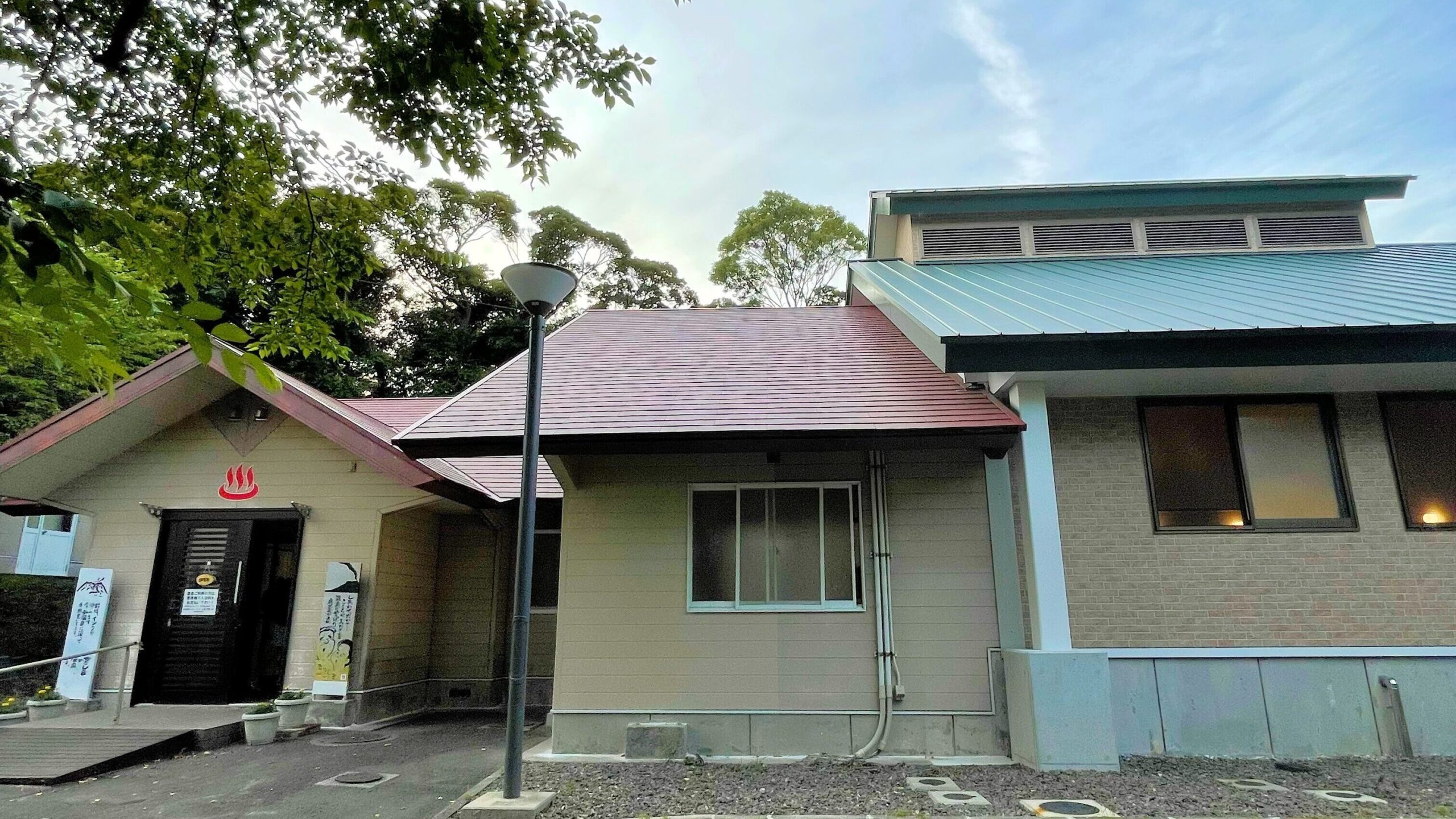 霧島高原国民休養地キャンプ場にあるシンフォニースパという名前の温泉