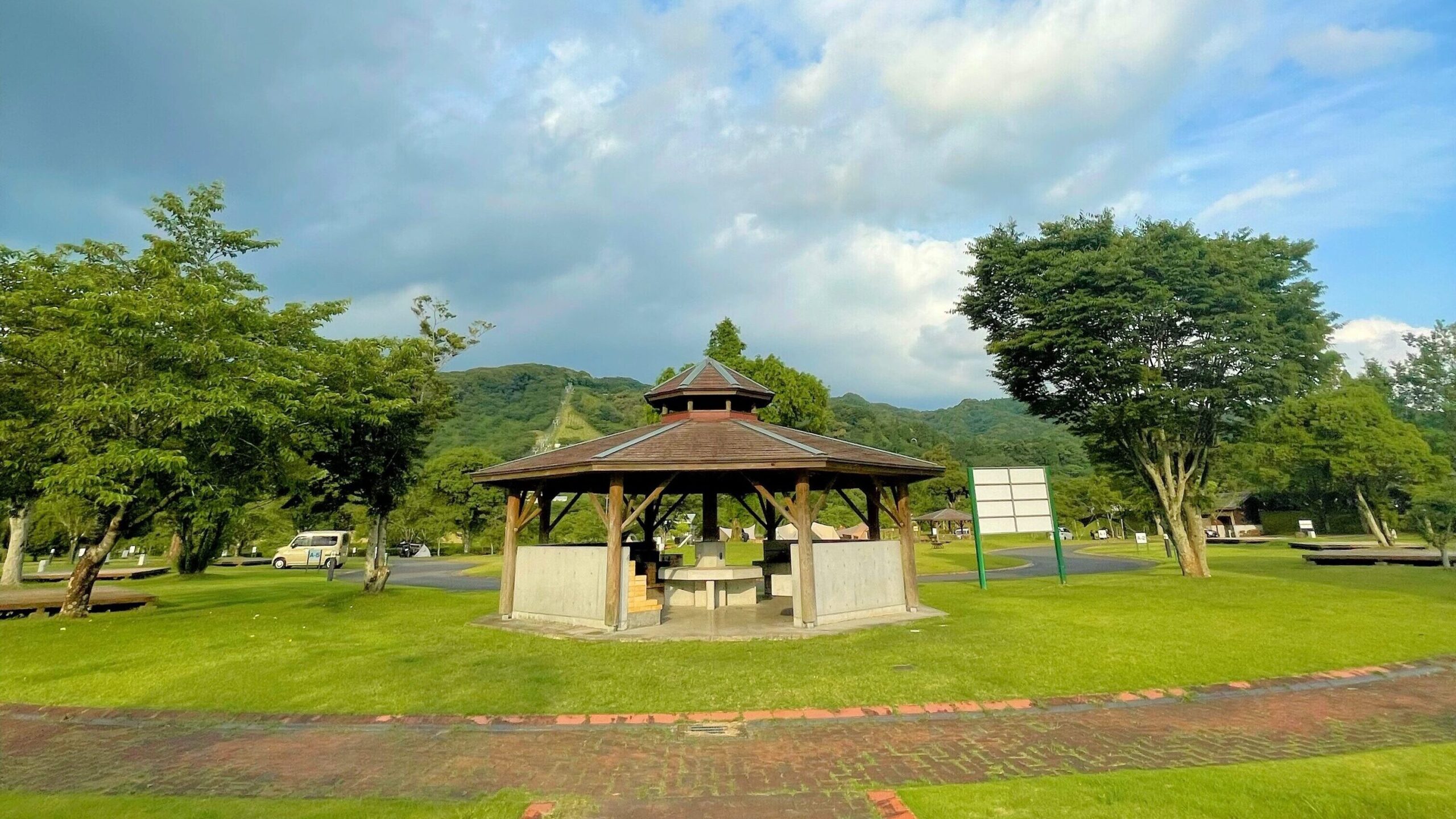 観音池公園オートキャンプ場の炊事棟