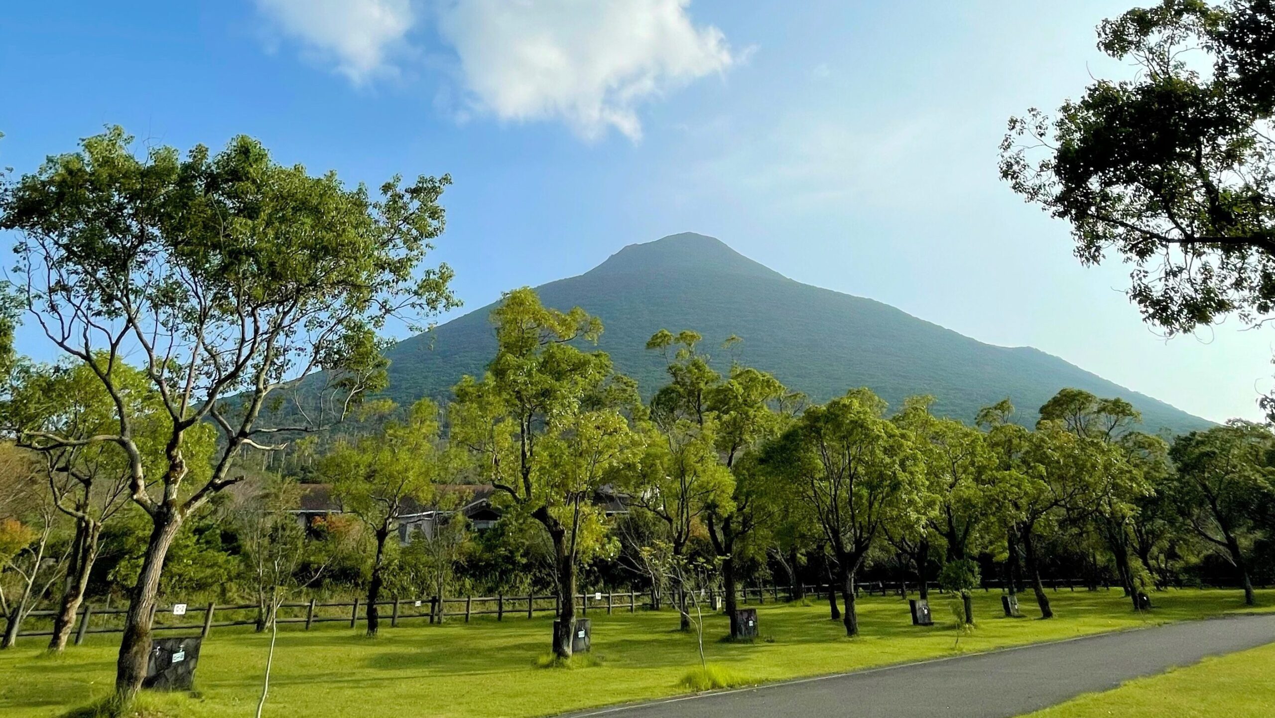 かいもん山麓ふれあい公園キャンプ場