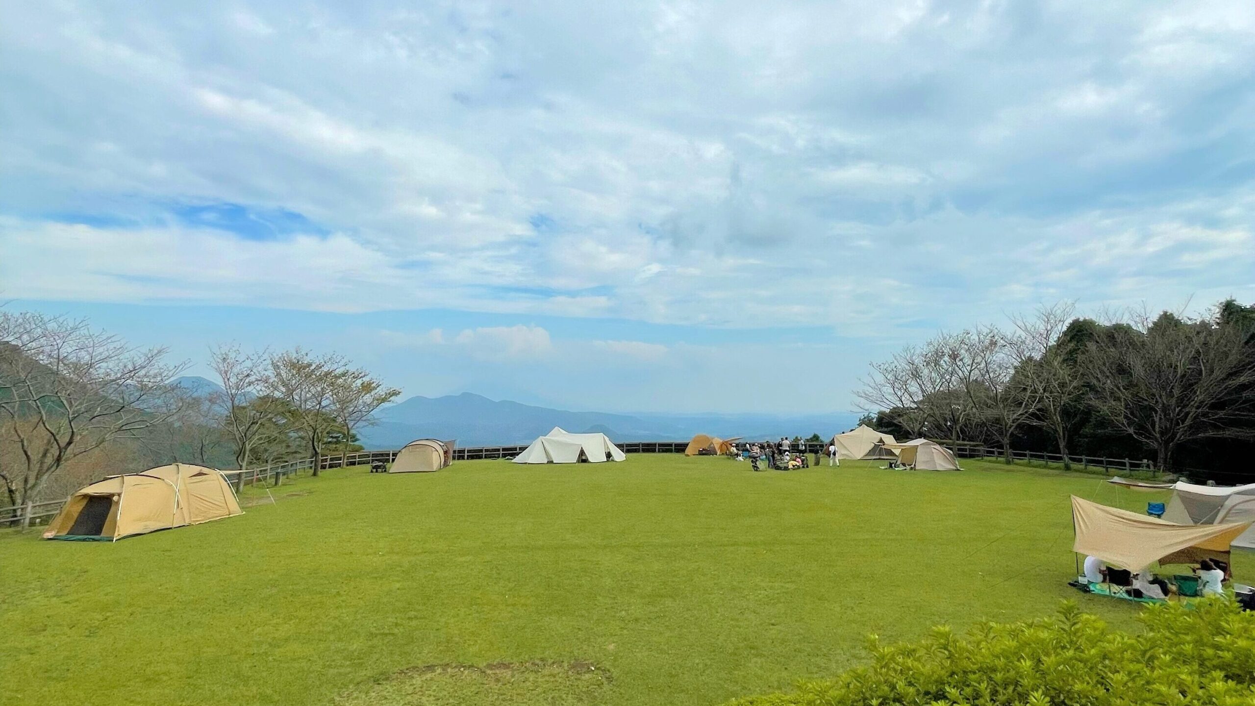 八重山公園キャンプ村多目的広場