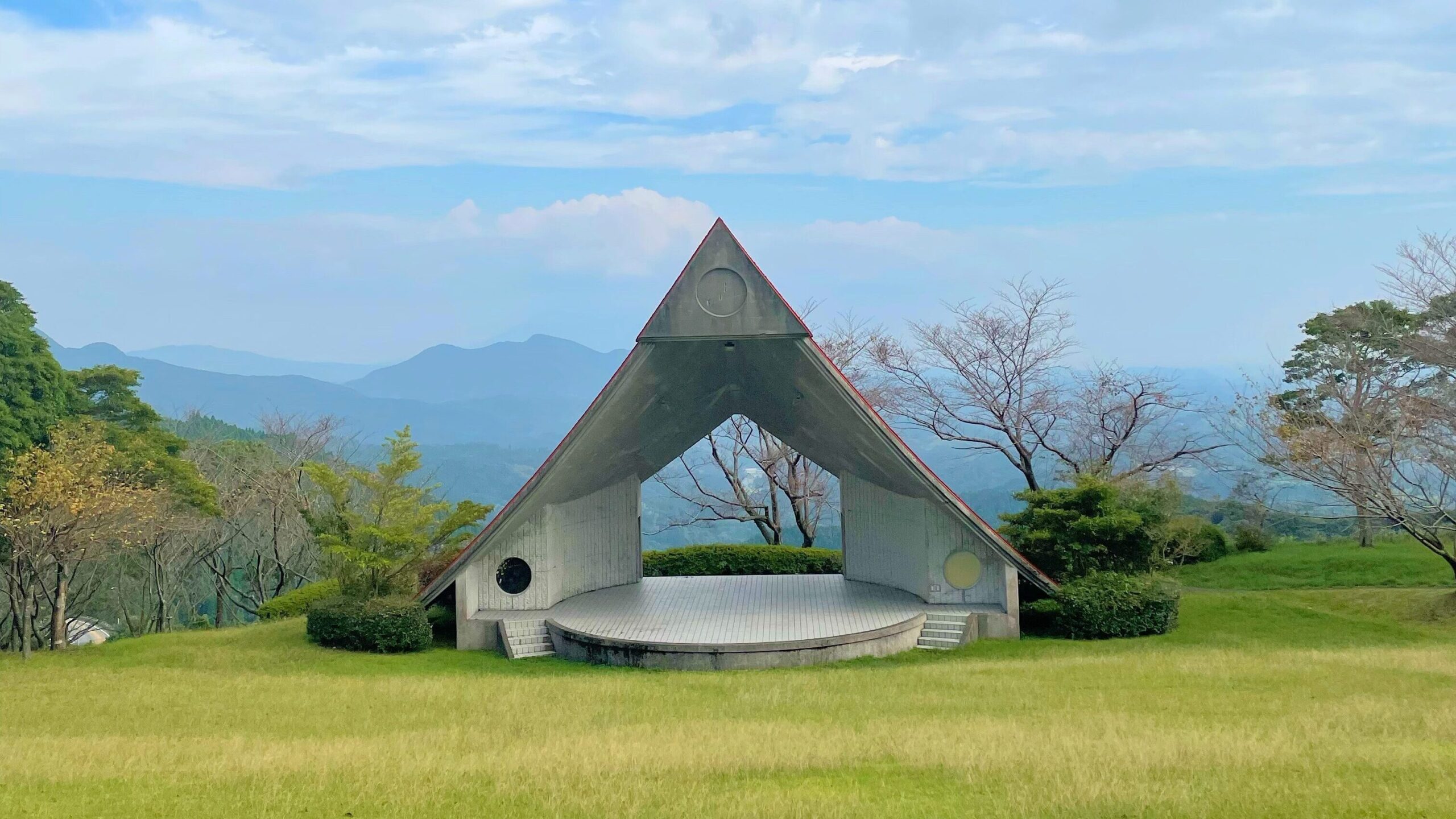 八重山公園ステージ広場