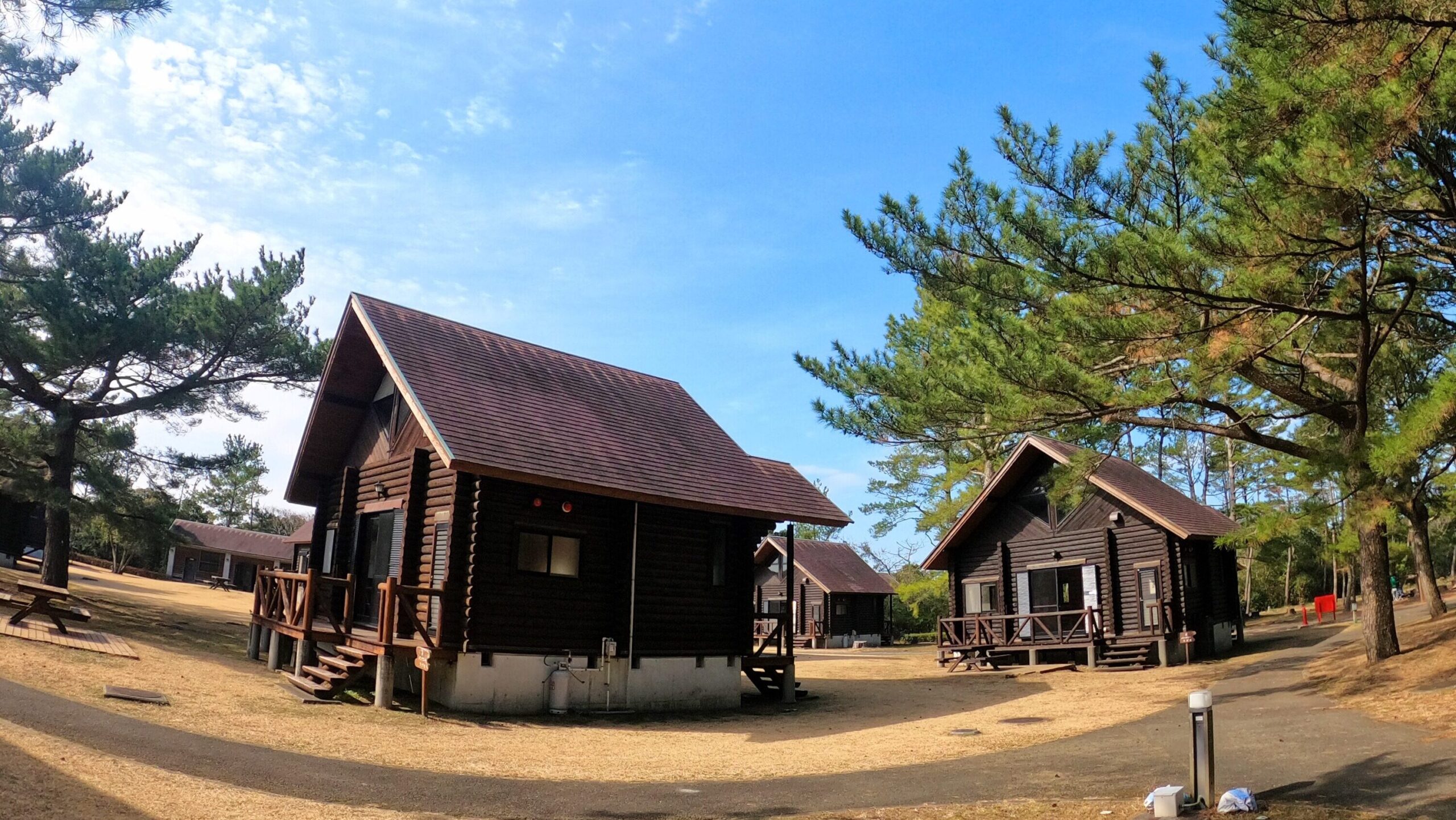 吹上浜海浜公園キャンプ場バンガロー