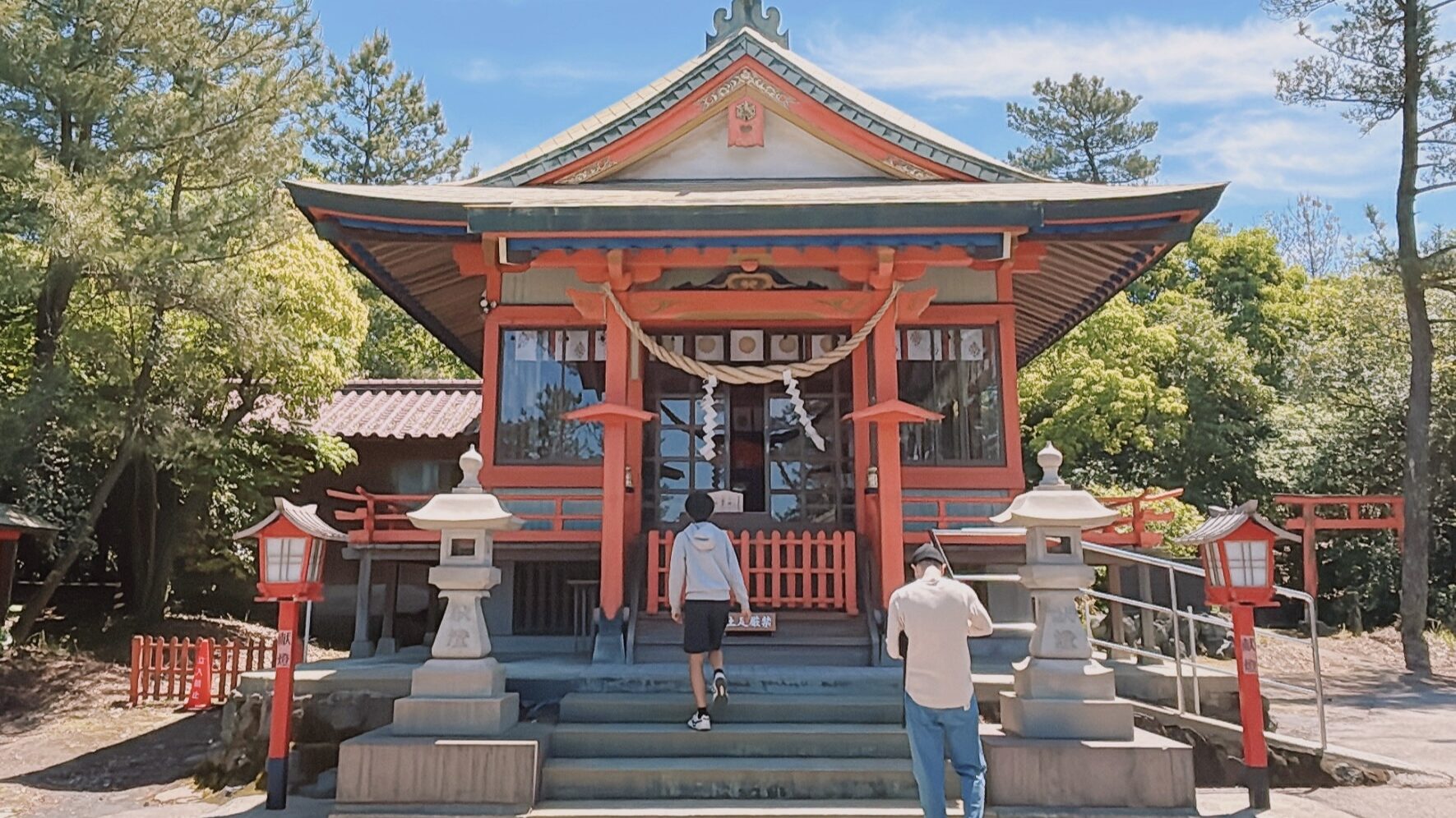 月読神社