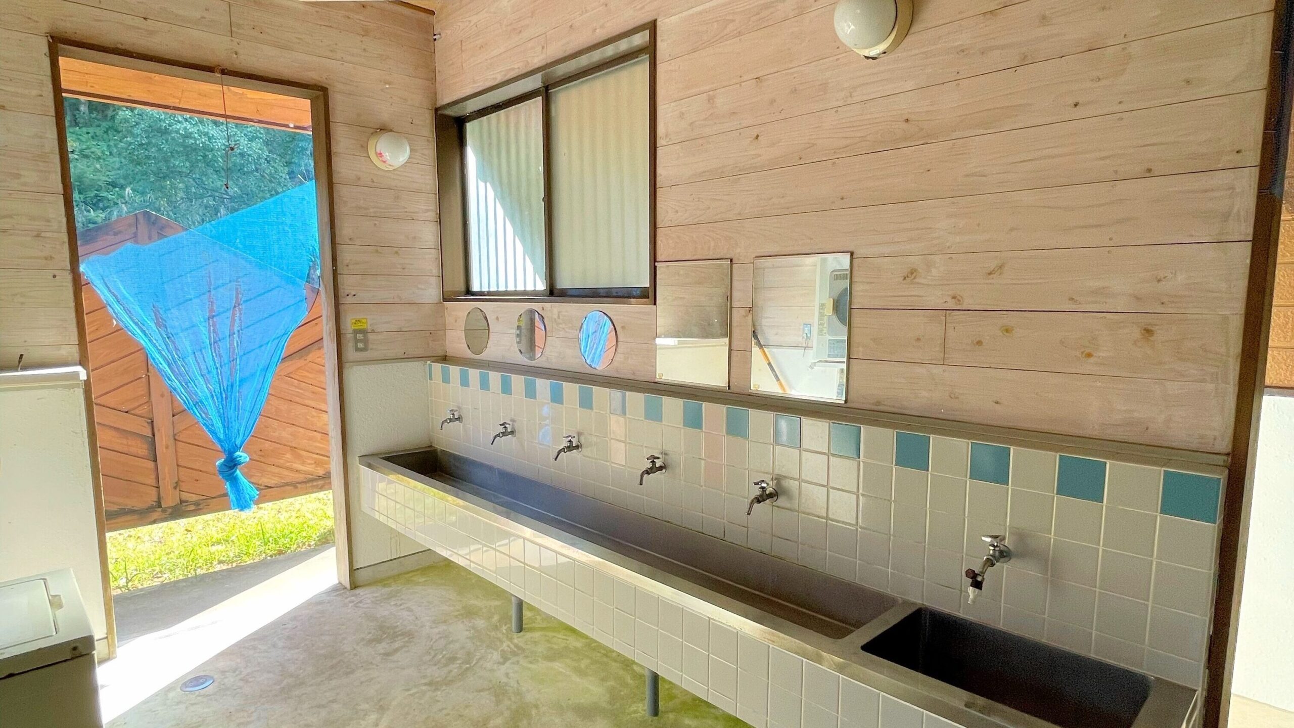 オートキャンプ森のかわなべトイレ前水道