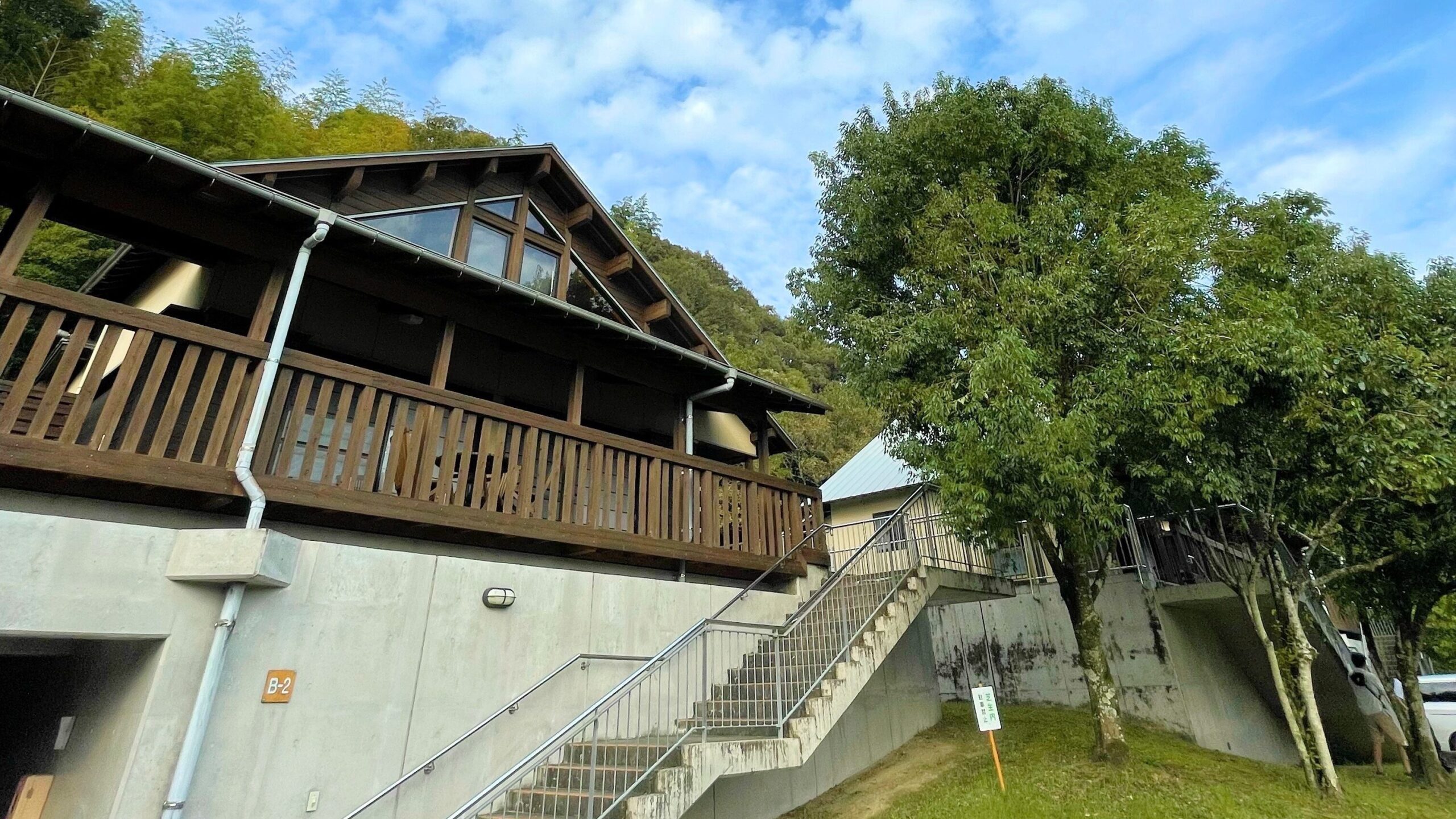 鹿児島県立北薩広域公園キャンプ場バンガロー